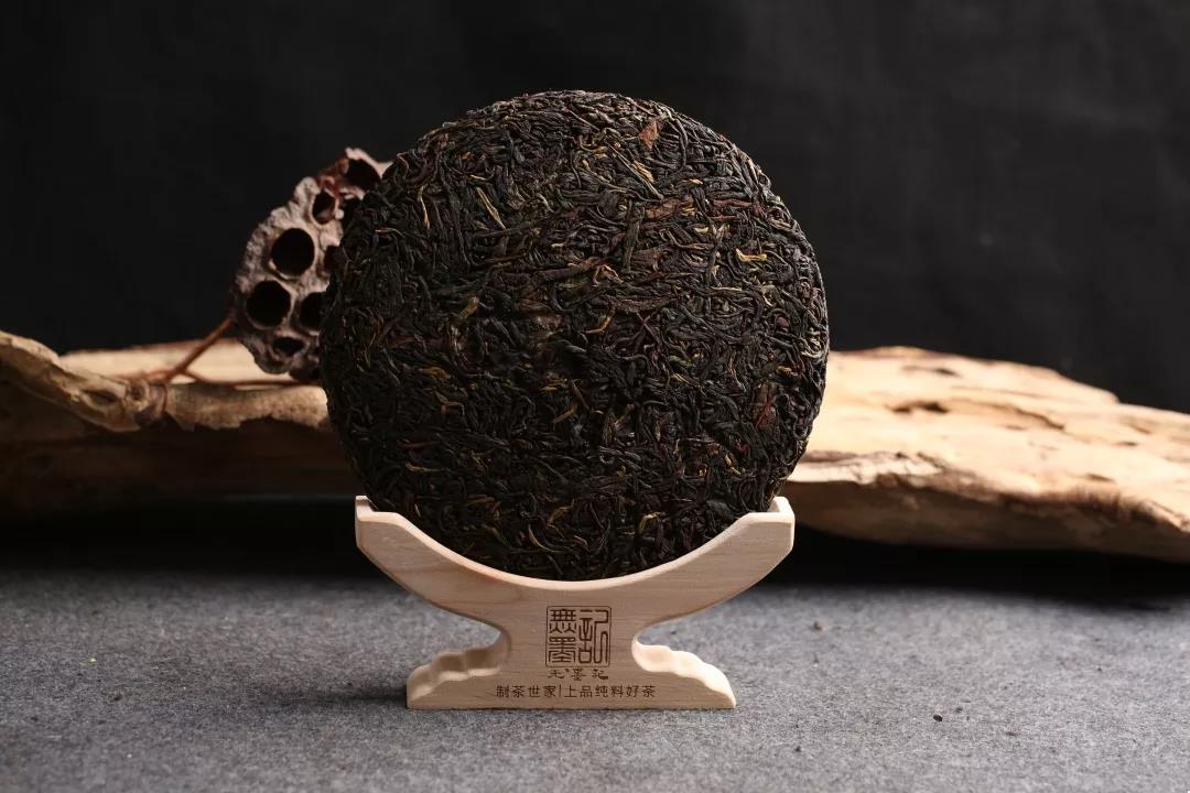 古树晒红是普洱茶还是红茶？