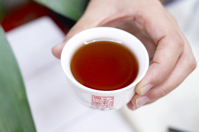 无墨记微课 | 普洱熟茶，越贵=越好？掌握这些方法挑选最适合自己好茶