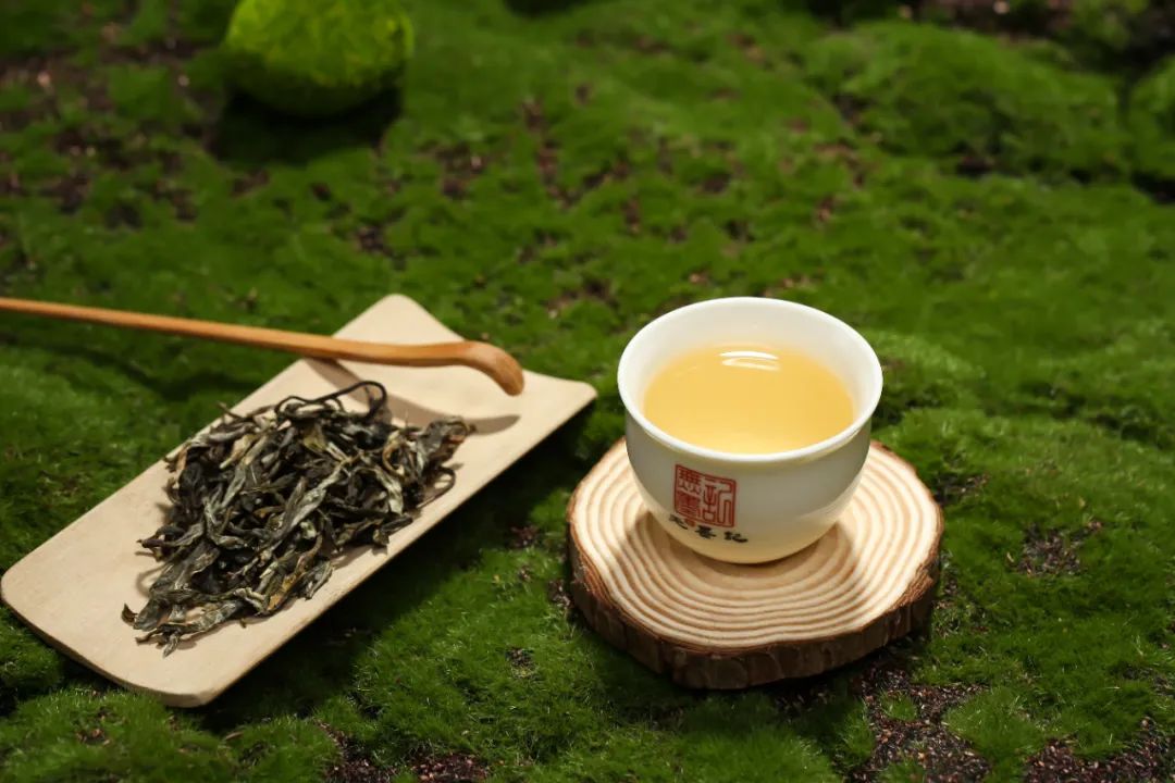 1691303832110892.jpg 十二山味老曼峨防伪18.jpg