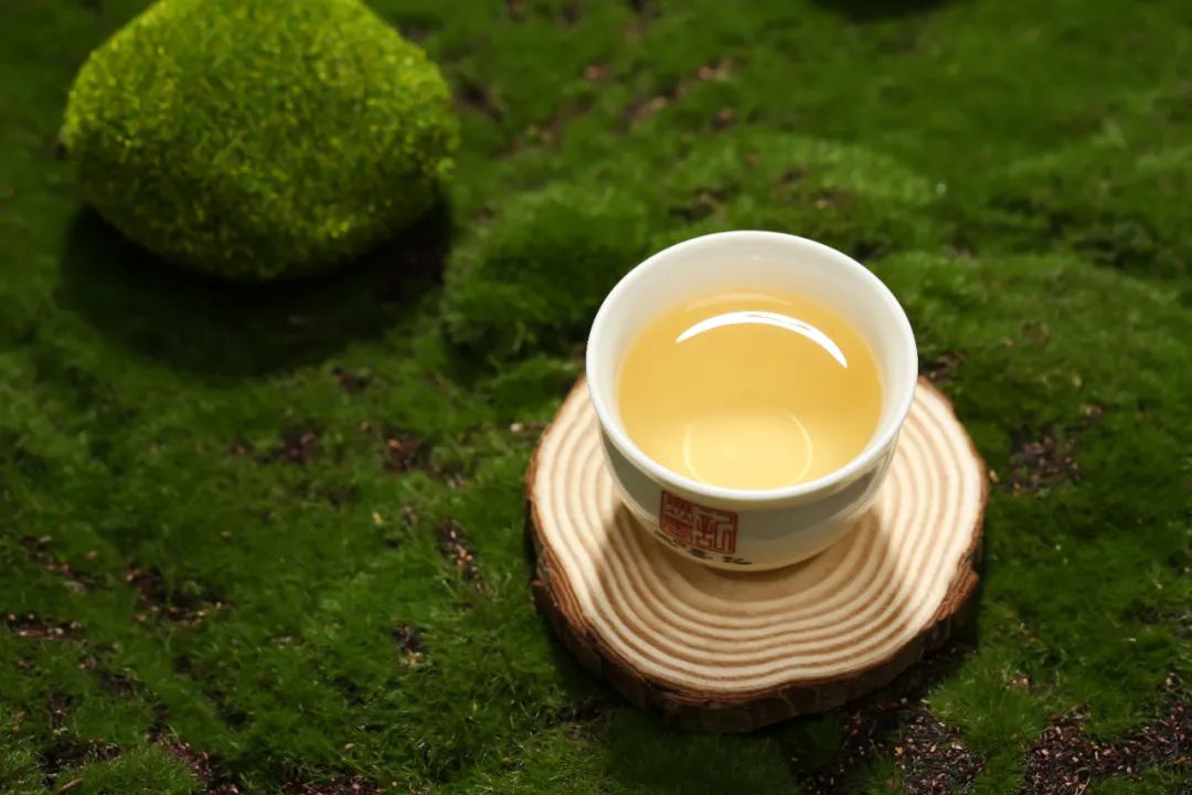 1691303875974497.jpg 十二山味老曼峨防伪20.jpg