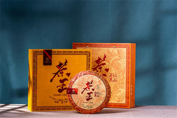 上市即热卖 | 茶王班盆老寨熟饼，8年醇料特制，王者血统加冕茶王荣光